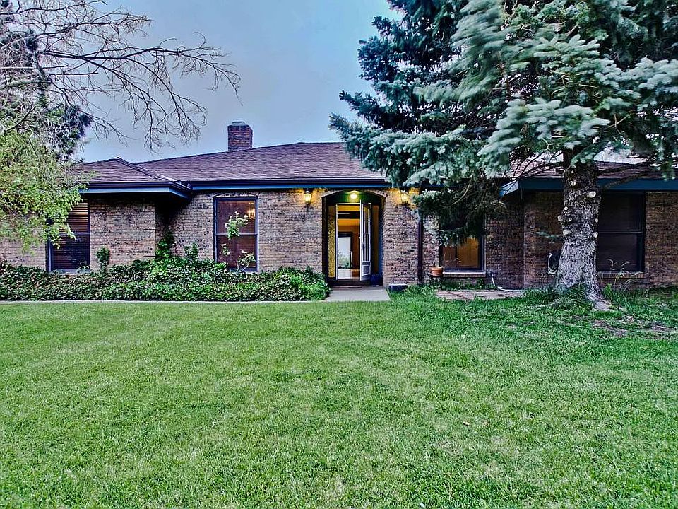 1st image of 3005 Toreador Dr NE
