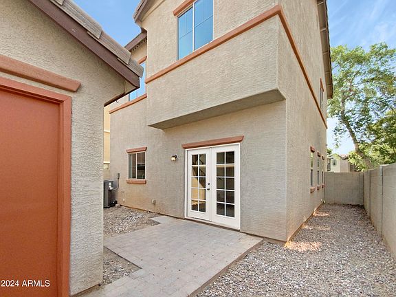 5th image of 14105 W COUNTRY GABLES Drive