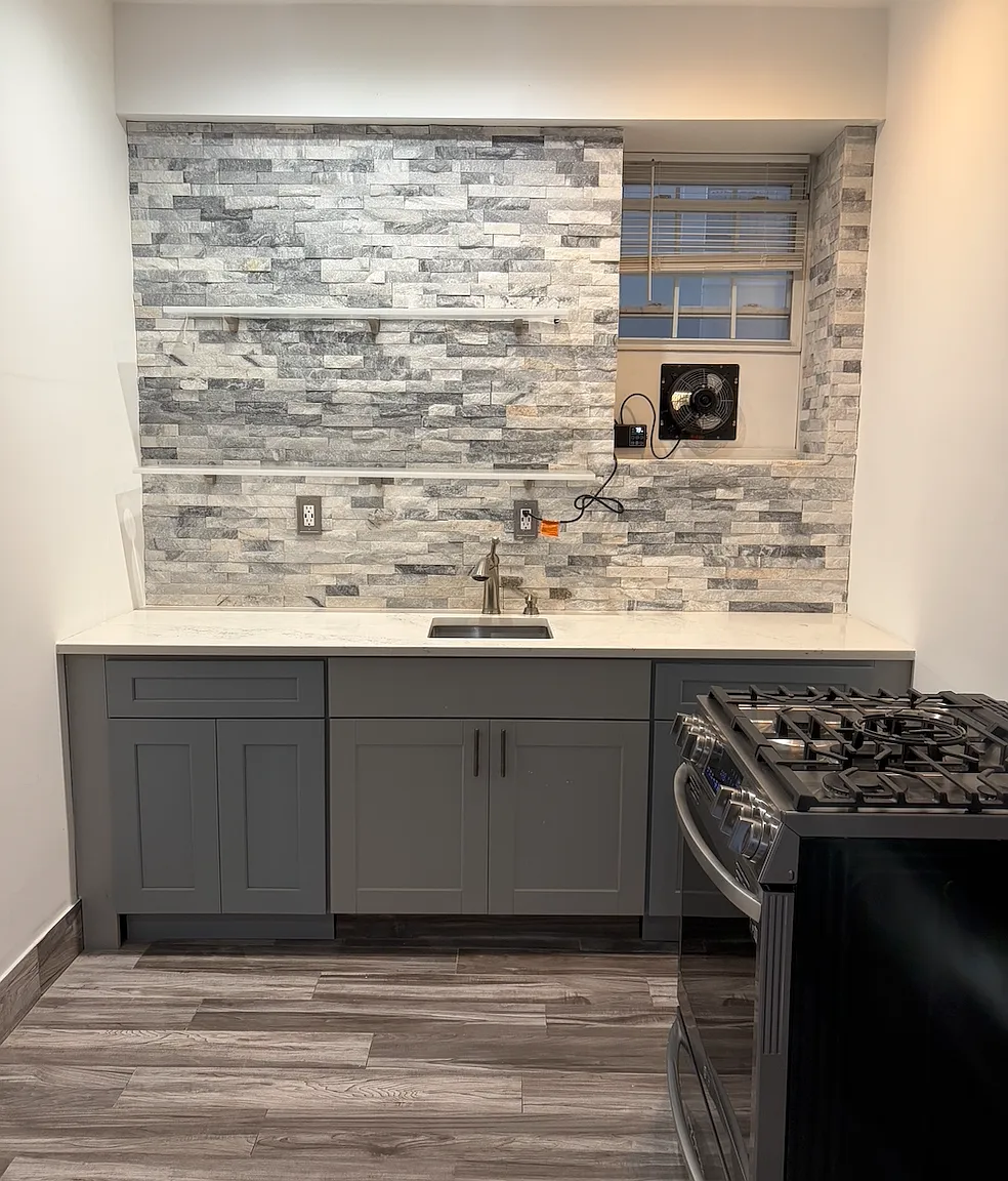 1 bed, $2,100 — Photo 1