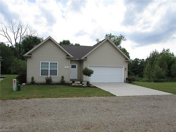 2nd image of 1016 Bennington Ct