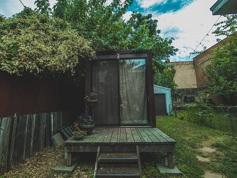 1214 Powhattan St — Photo 1