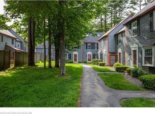 34 Munroe Ln, Topsham, ME 04086