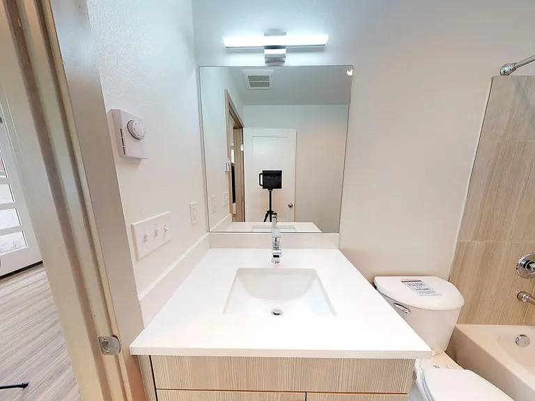 3308 Claremont Ave S — Photo 22