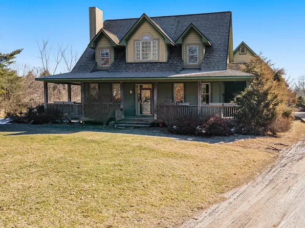 3090 N Dancer Rd, Dexter, MI 48130
