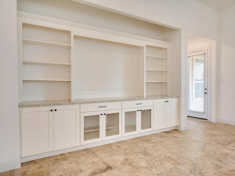 220 Oxbow Cv — Photo 15