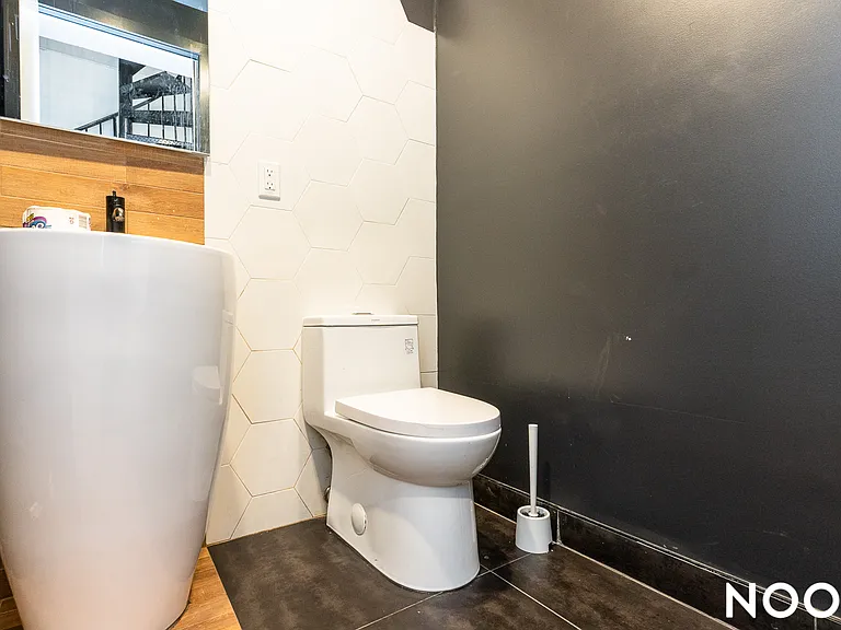 340 Rutland Rd #1B — Photo 9