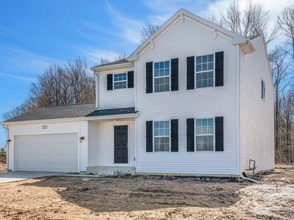 203 Whitetail Ln, Argos, IN 46501