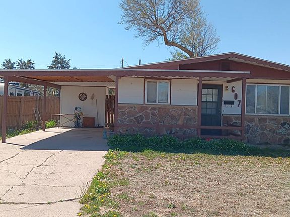 2nd image of 607 W 12th St