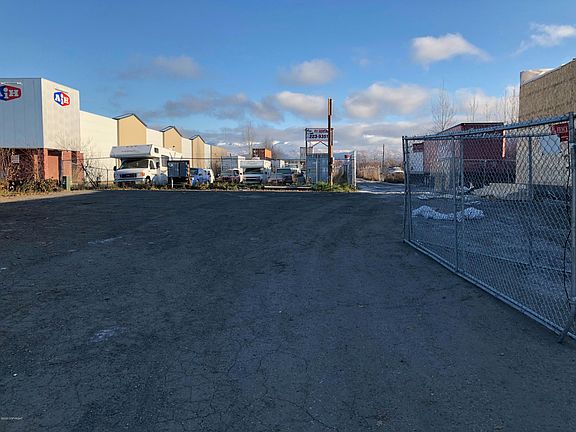 4th image of 5661 Old Seward Hwy