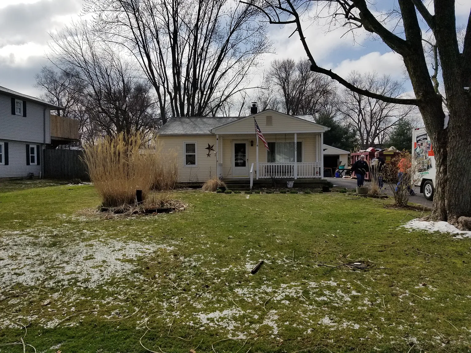 5203 Johnson St photo 1