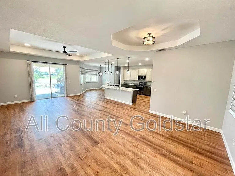 71 Masthead Rd — Photo 2