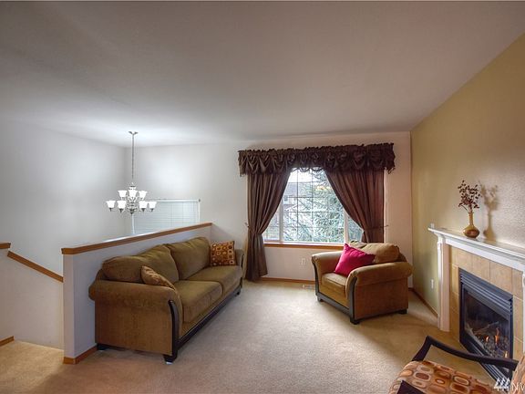4th image of 16426 Oakridge Ct SE