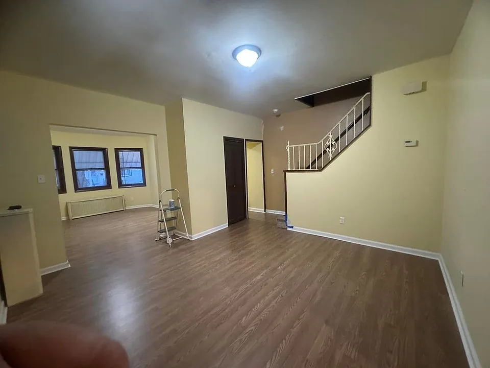 19 Oak St