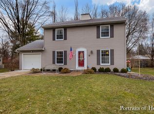 11 Brock Ct, Oswego, IL 60543