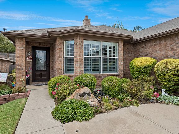 3rd image of 9809 Jericho Ln