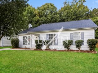 2113 David Earl Dr, Charlotte, NC 28213