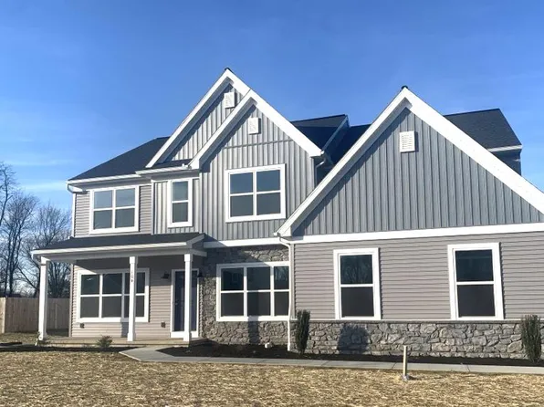 104 Forge Dr, Lebanon, PA 17042