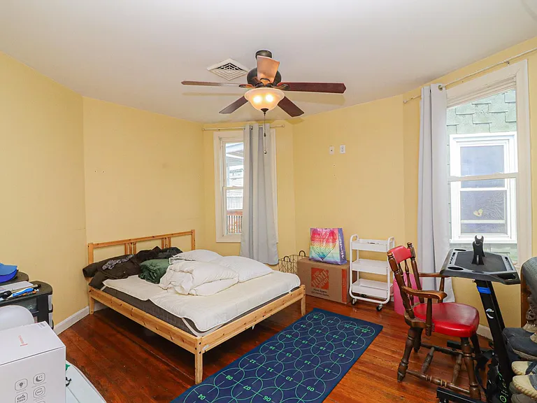 15 Newport St #3 — Photo 7