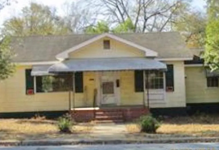 3644 Hillcrest Ave — Photo 1