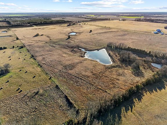 3rd image of 1858 Farm Road 1506