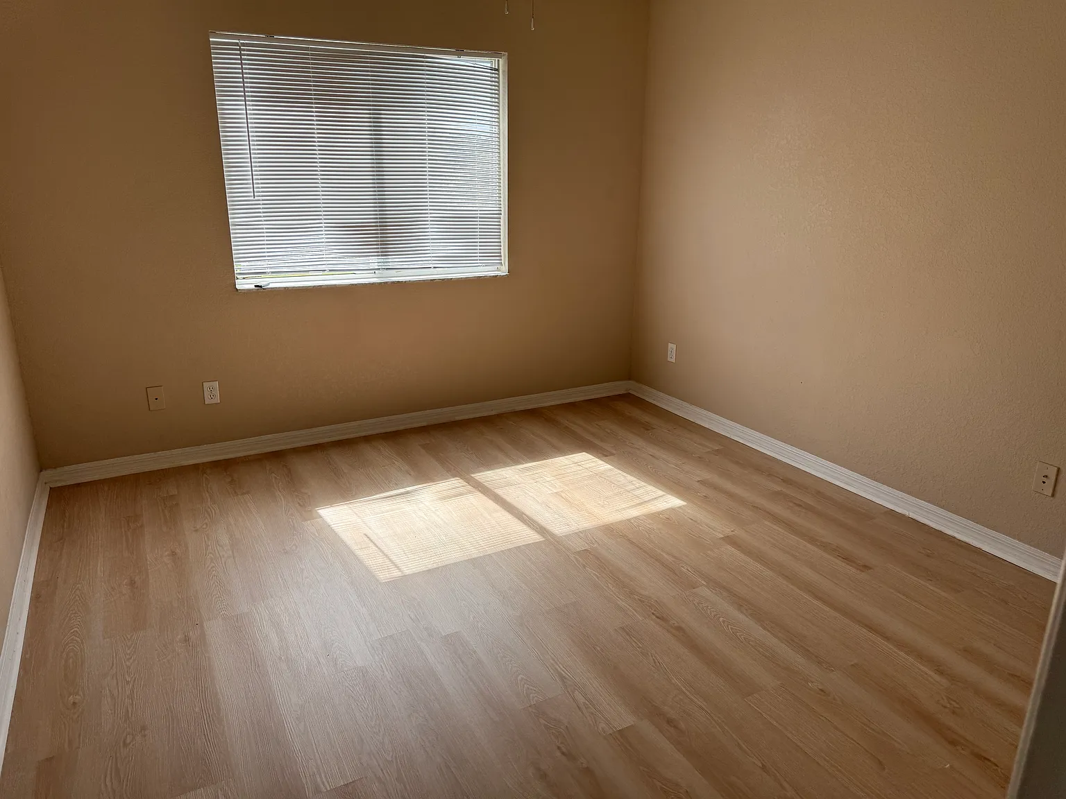 4/2.5/2 House For Rent in Newport Isles Gated Community — Photo 2