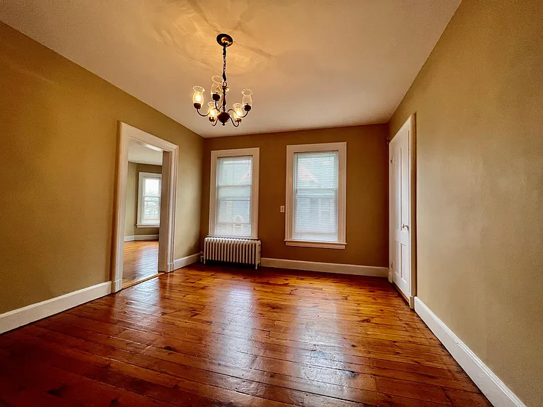 30 Willard St #2 — Photo 16