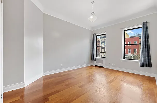 Rented by REAL New York | media 40