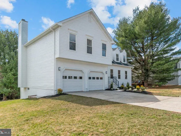 11 Emerald Ridge Ct, Baltimore, MD 21209