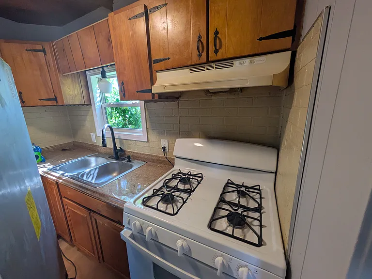 183 N Main St #9 — Photo 12