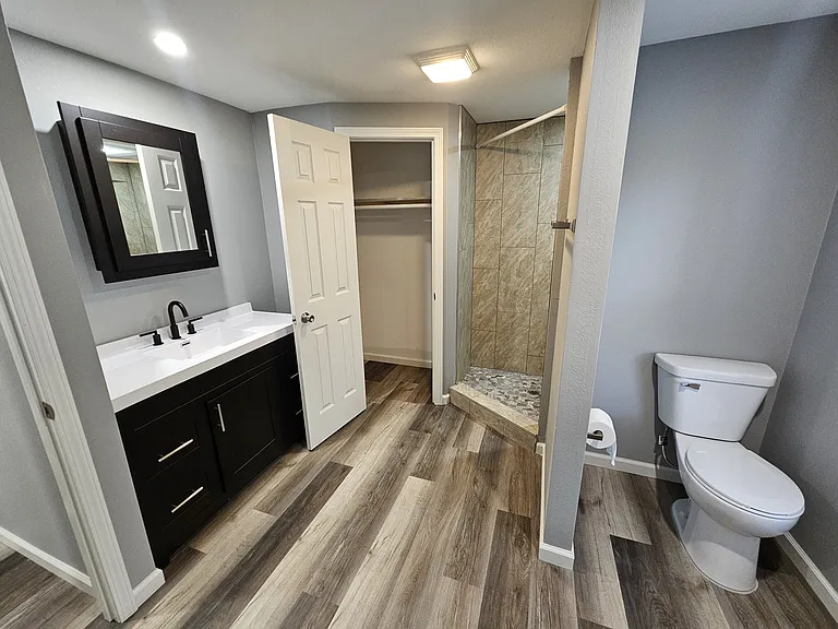 2818 S Rotherwood Ave — Photo 12