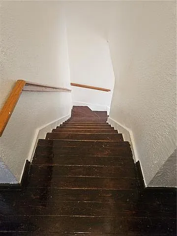 7808 Sun St — Photo 9