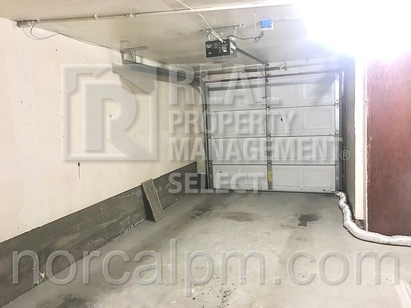 2nd image of 5297 Minerva Ave