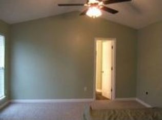 4120 Meadow Creek Dr, Horn Lake, MS 38637