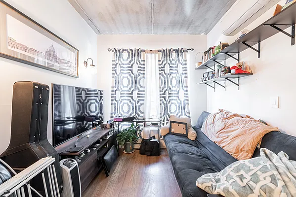 Rented by Maplewood Management | media 70