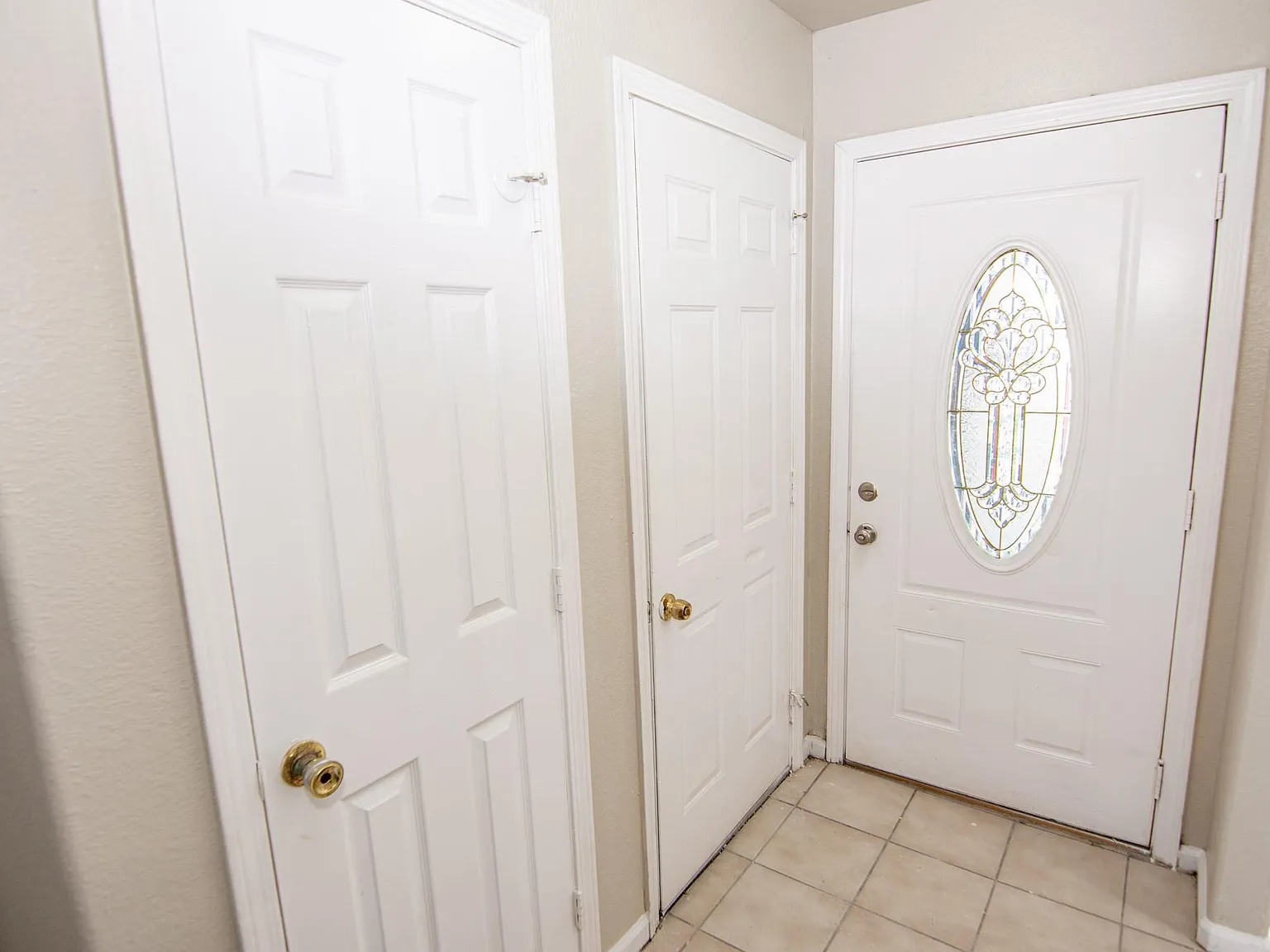 4 bed, 2.5 bath, 1546 sqft, $1,850 — Photo 2