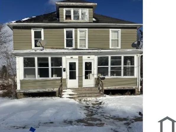 822 E Wyandotte St #3, Freeport, IL 61032