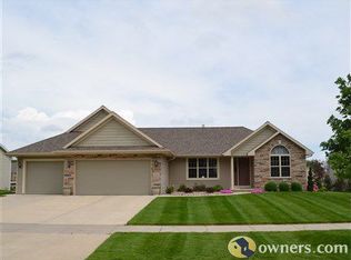 1136 Herne Bay Way, Green Bay, WI 54313
