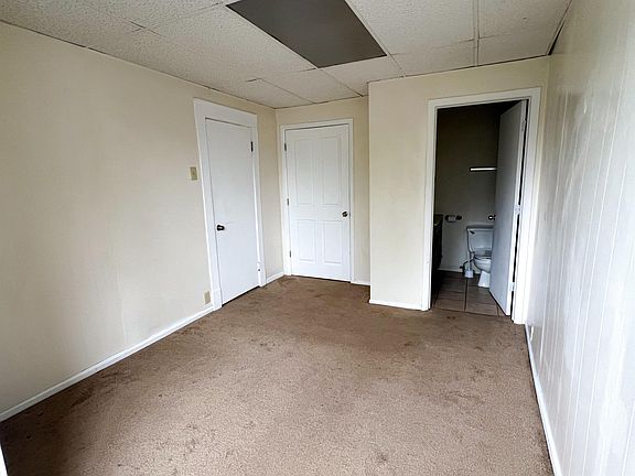 5th image of 867 E Browning Ave #2