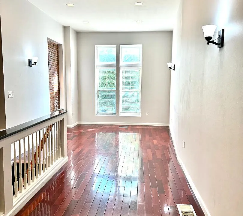 2215 Eutaw Pl #1