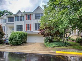 1339 Park Garden Ln, Reston, VA 20194