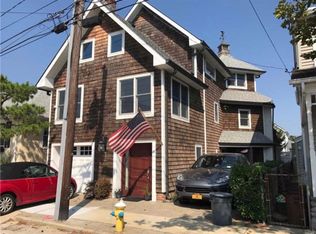 20 Hewlett Ave, Point Lookout, NY 11569
