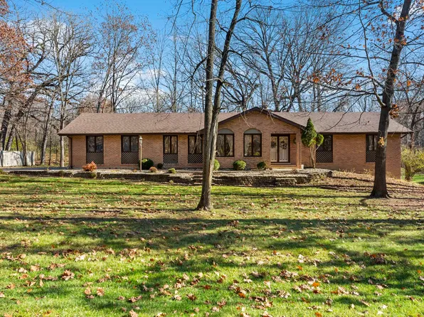 24329 S Plum Valley Dr, Crete, IL 60417