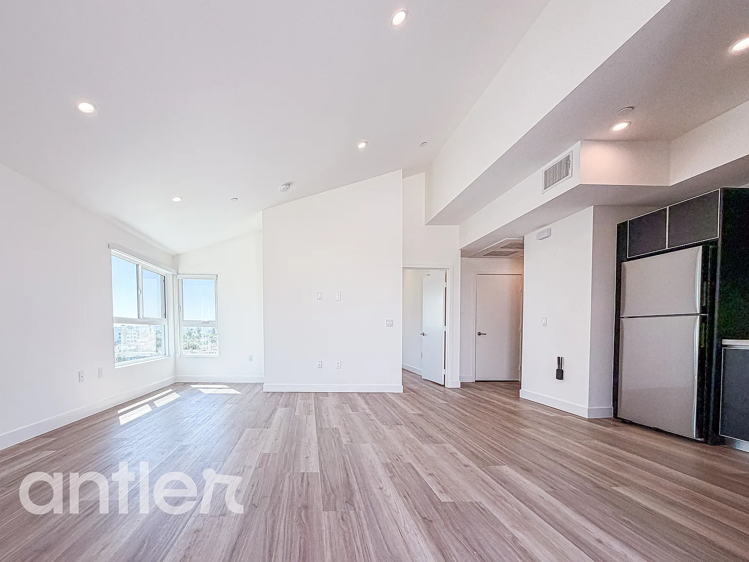 1 bed, 618 sqft, $3,495 — Photo 3