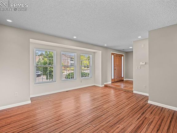 4th image of 7850 Montane Dr