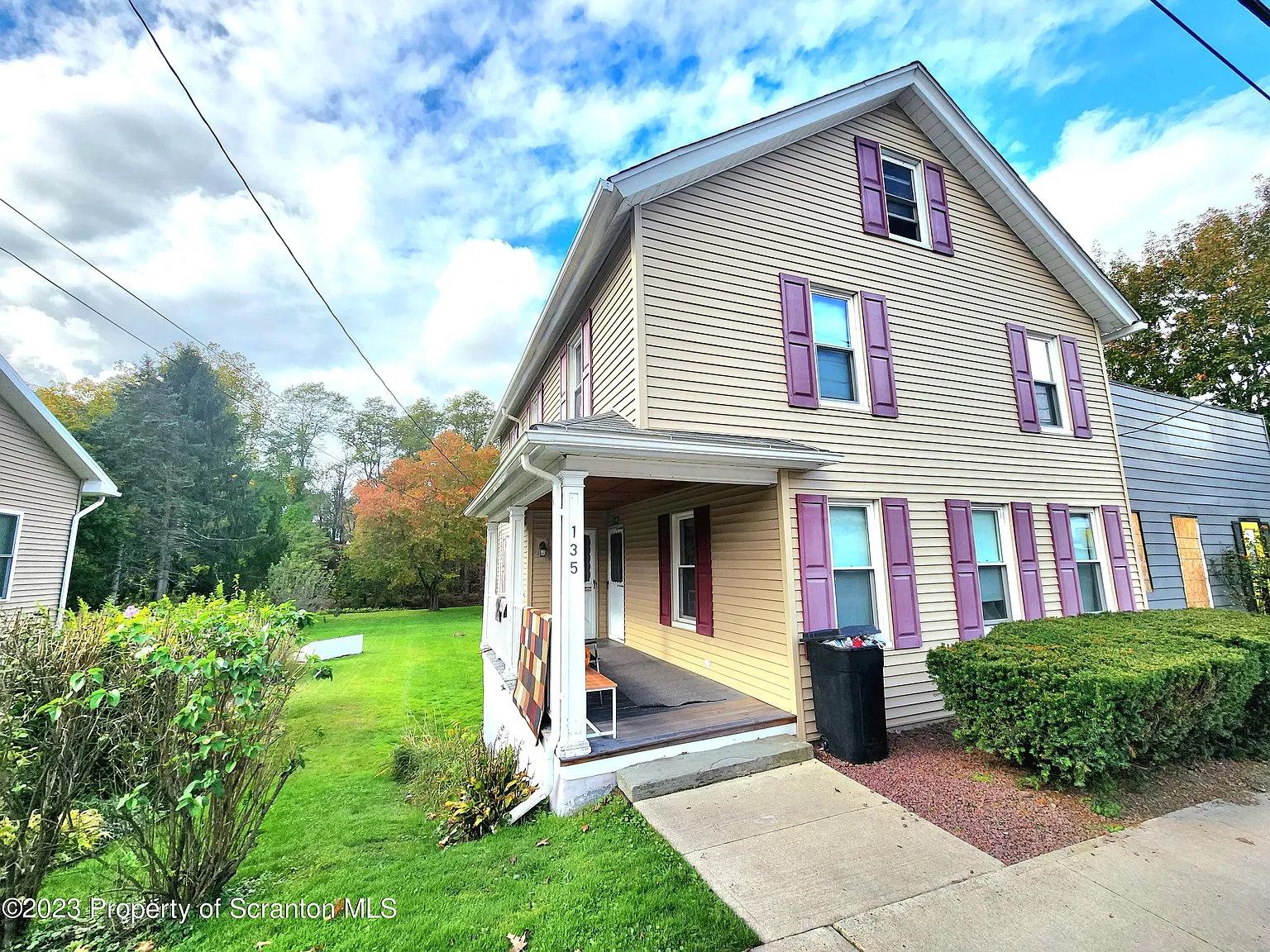 135 College Ave photo 1