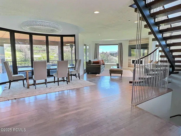 1135 E Lasso Trl — Photo 6