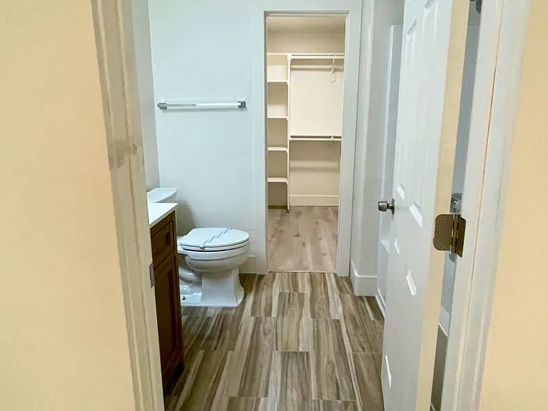 2317 Logsdon Dr — Photo 22