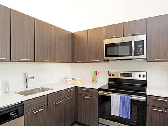 3rd image of 713 Walnut St #Krhfc4dca