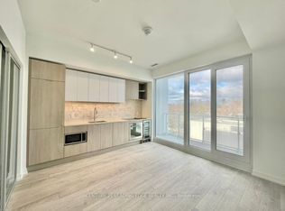 2020 Bathurst St #719, Toronto, ON M5P 0A6