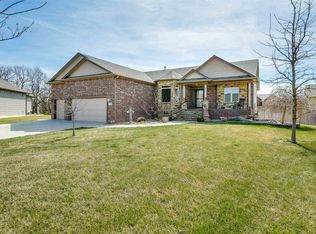 1226 N Forestview Ct, Wichita, KS 67235